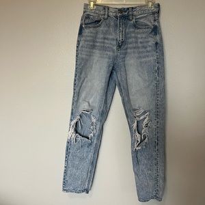 American Eagle Straight Leg Jeans